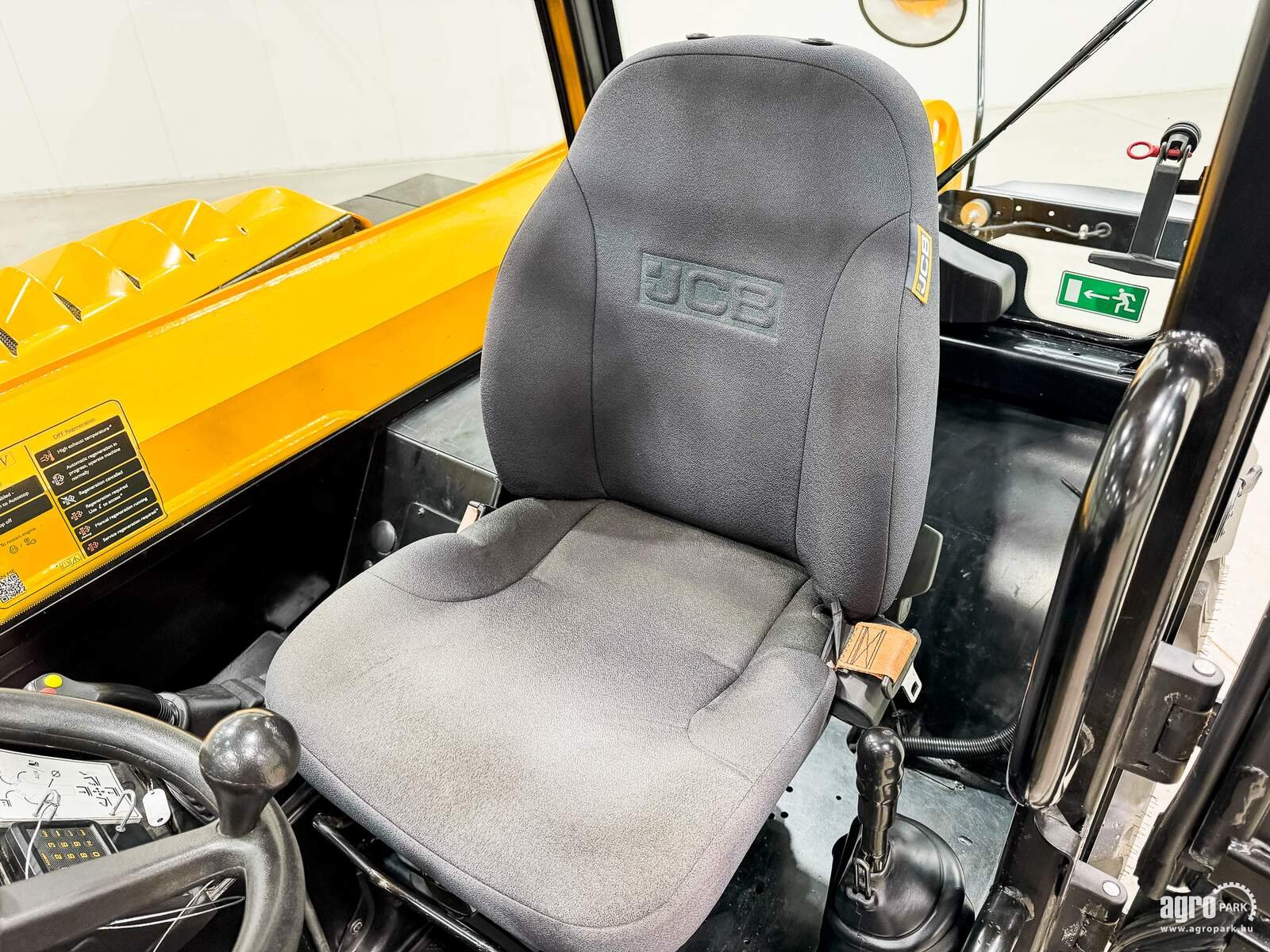 Teleskopstapler типа JCB 531-70, Gebrauchtmaschine в Csengele (Фотография 11)