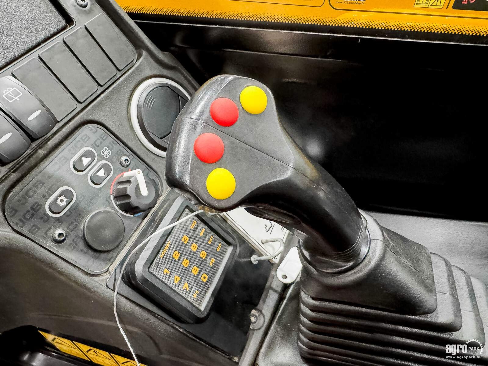 Teleskopstapler типа JCB 531-70, Gebrauchtmaschine в Csengele (Фотография 18)