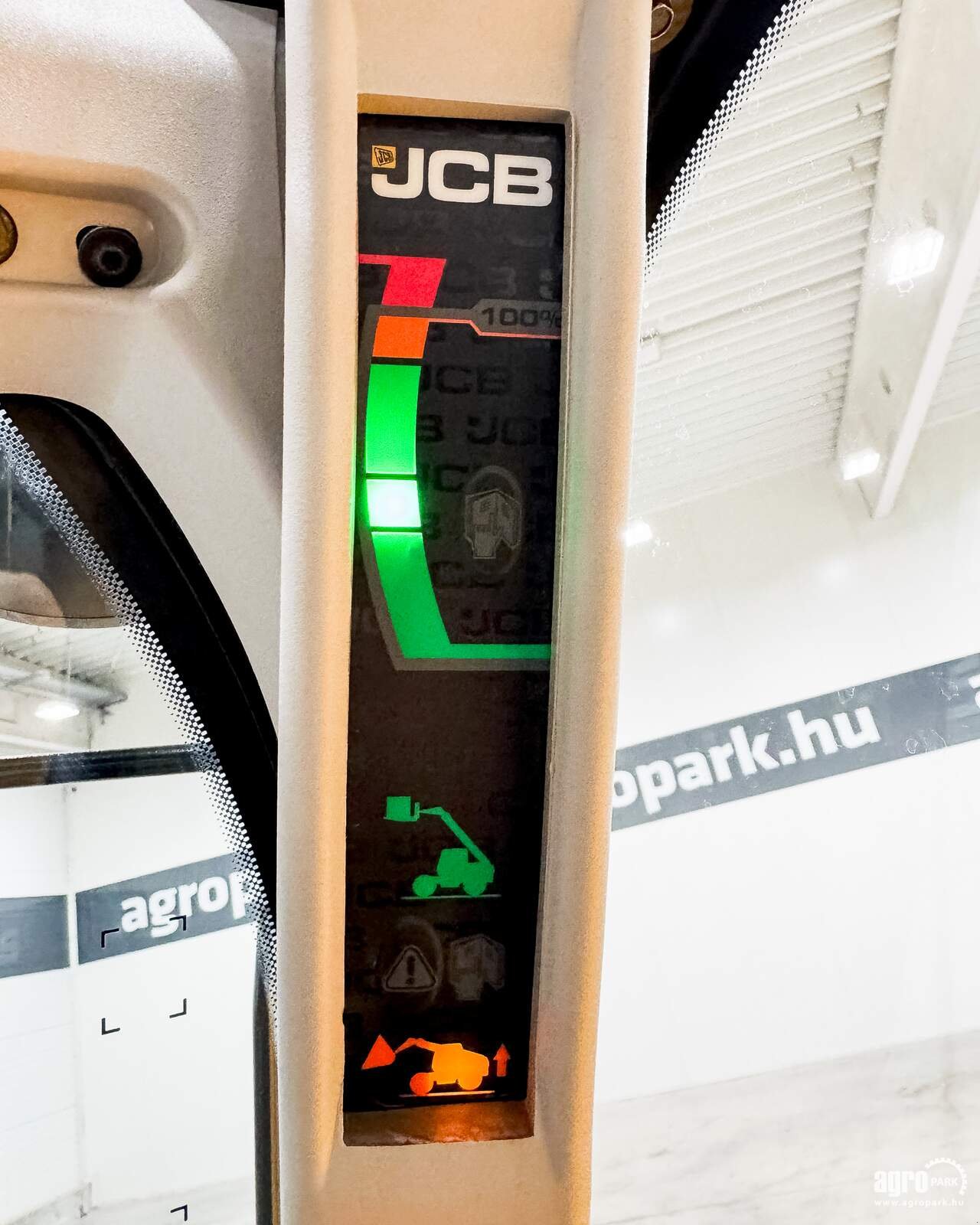 Teleskopstapler типа JCB 531-70, Gebrauchtmaschine в Csengele (Фотография 20)