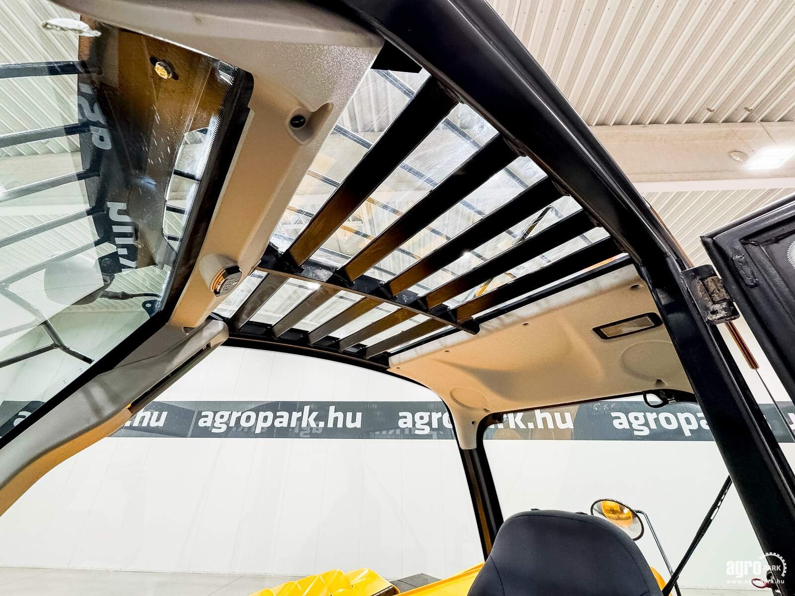 Teleskopstapler типа JCB 531-70, Gebrauchtmaschine в Csengele (Фотография 27)