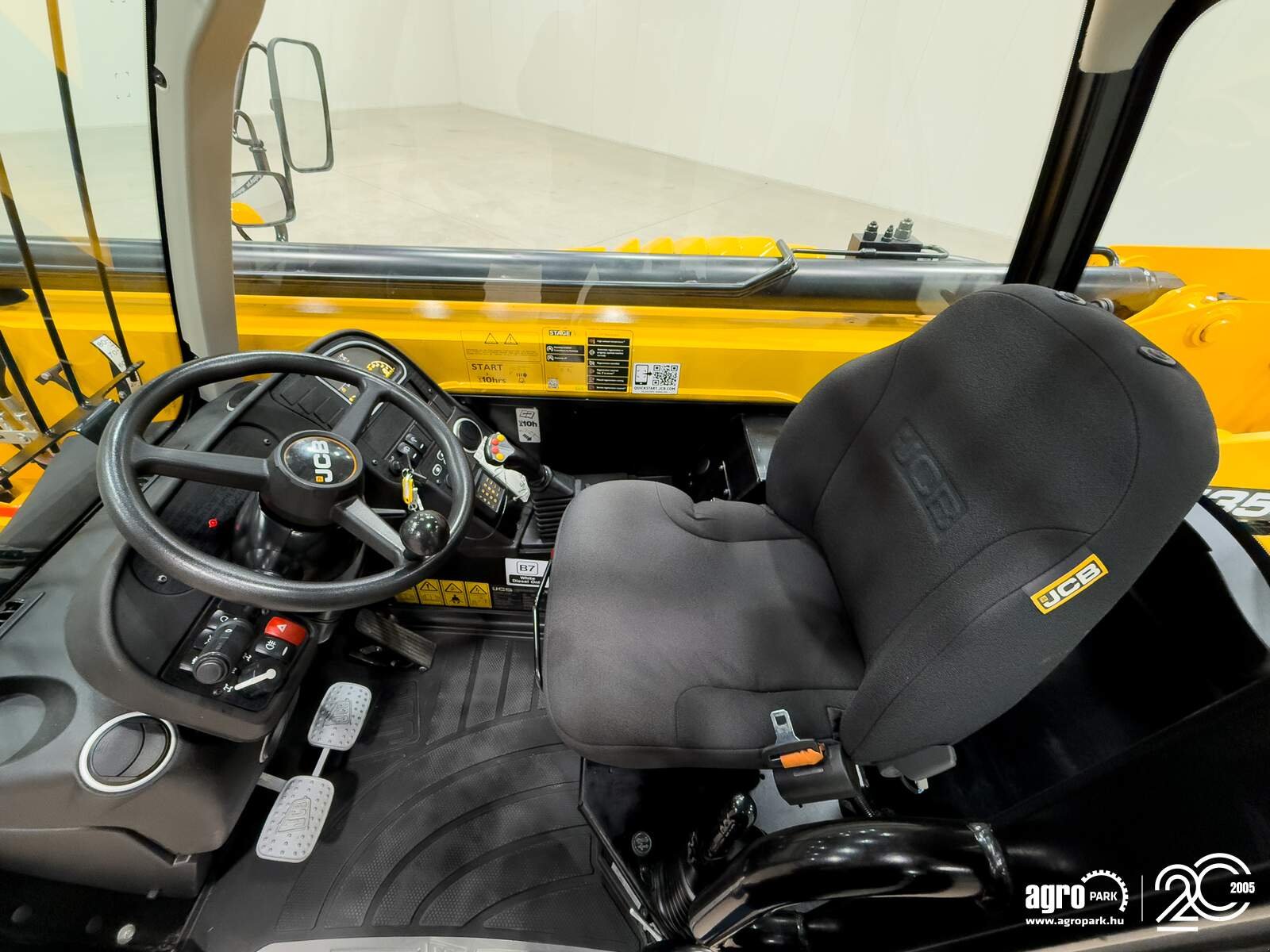 Teleskopstapler des Typs JCB 535-95, Gebrauchtmaschine in Csengele (Bild 8)