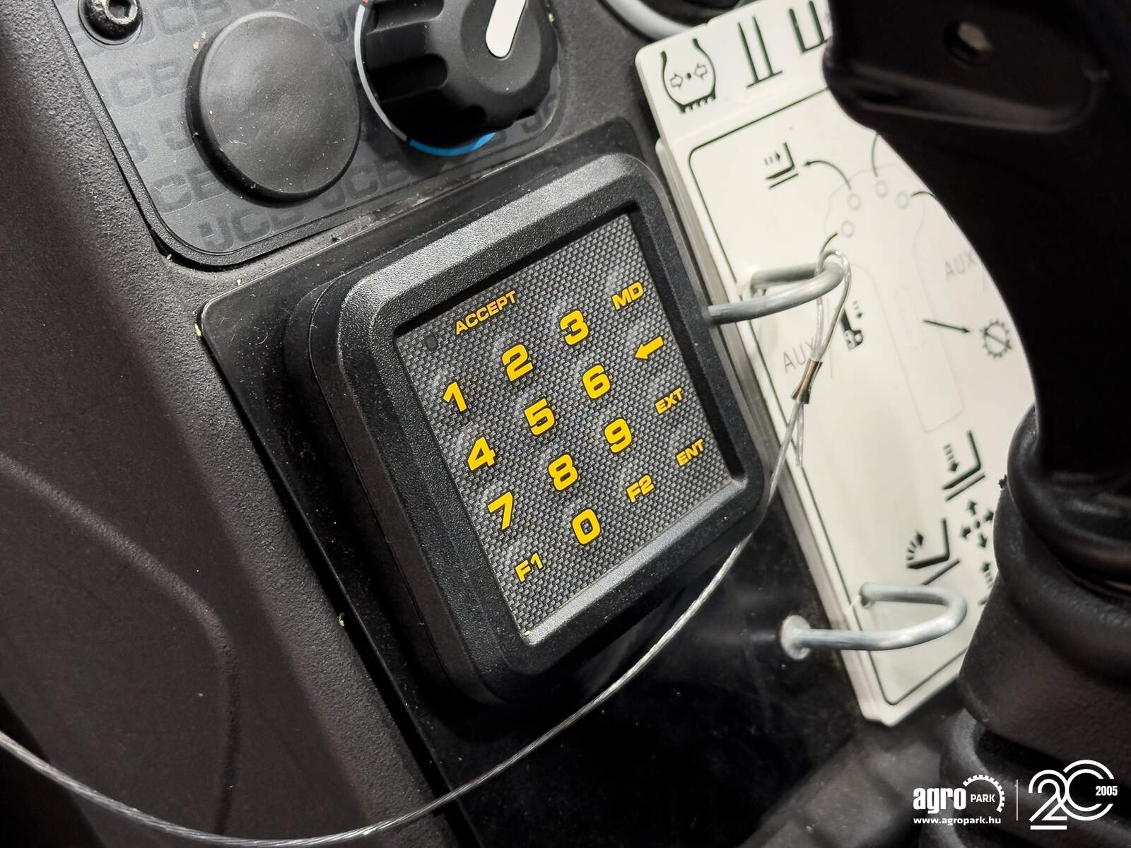 Teleskopstapler des Typs JCB 535-95, Gebrauchtmaschine in Csengele (Bild 18)