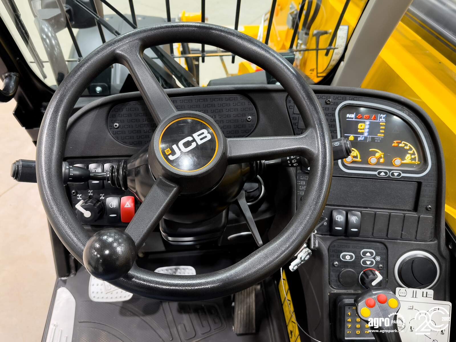 Teleskopstapler des Typs JCB 535-95, Gebrauchtmaschine in Csengele (Bild 21)