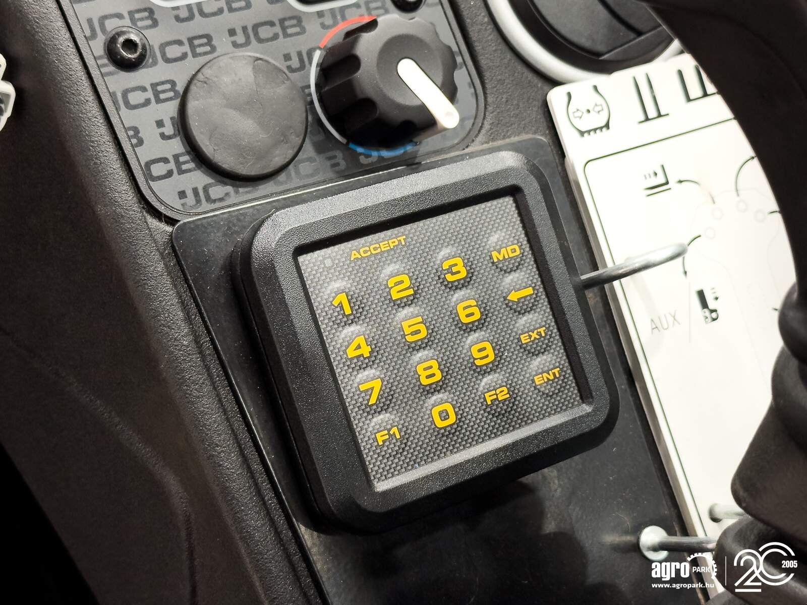 Teleskopstapler des Typs JCB 535-95, Gebrauchtmaschine in Csengele (Bild 18)