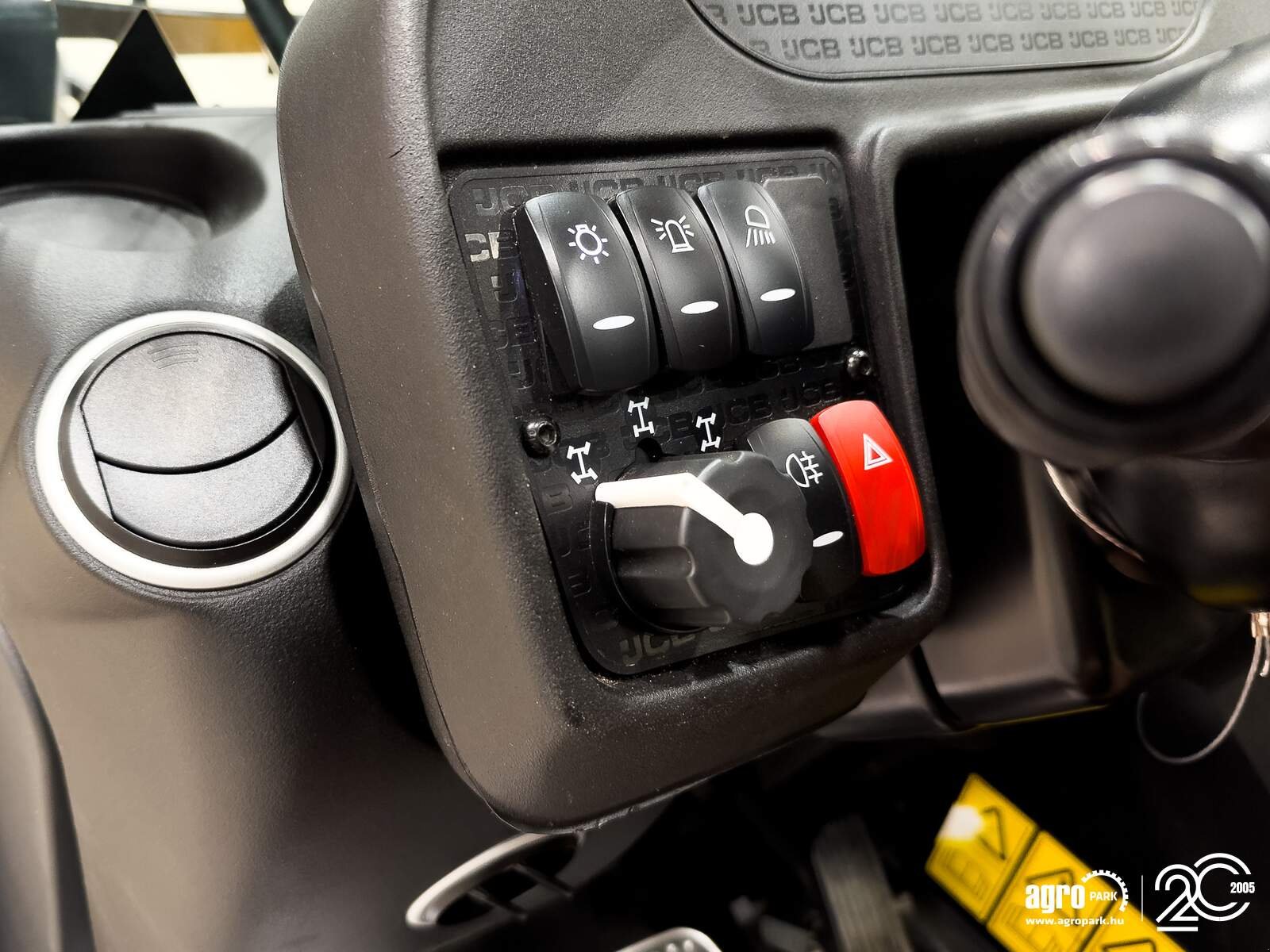 Teleskopstapler des Typs JCB 535-95, Gebrauchtmaschine in Csengele (Bild 21)