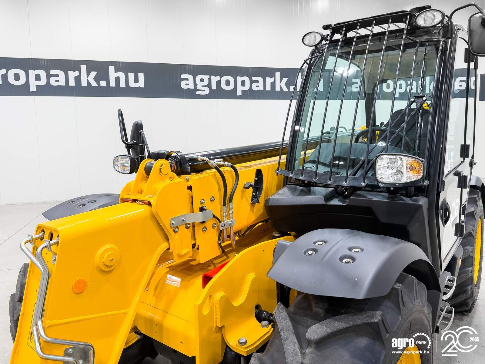 Teleskopstapler des Typs JCB 535-95, Gebrauchtmaschine in Csengele (Bild 26)