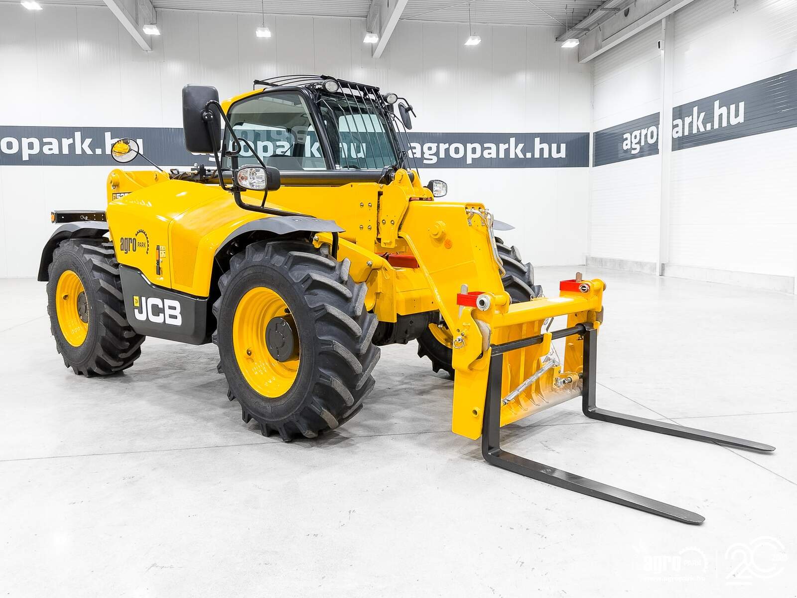 Teleskopstapler des Typs JCB 535-95, Gebrauchtmaschine in Csengele (Bild 2)