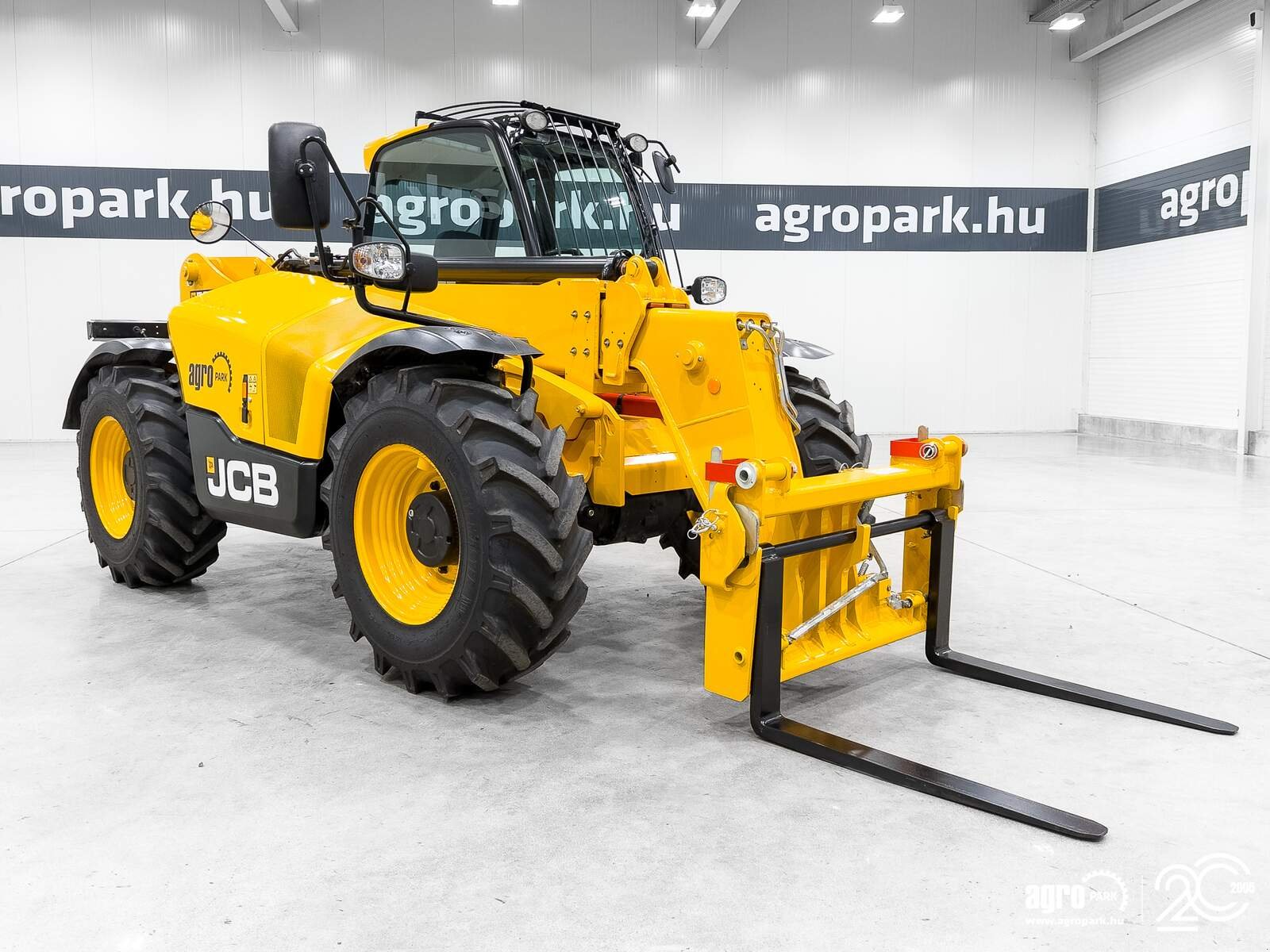 Teleskopstapler des Typs JCB 535-95, Gebrauchtmaschine in Csengele (Bild 2)