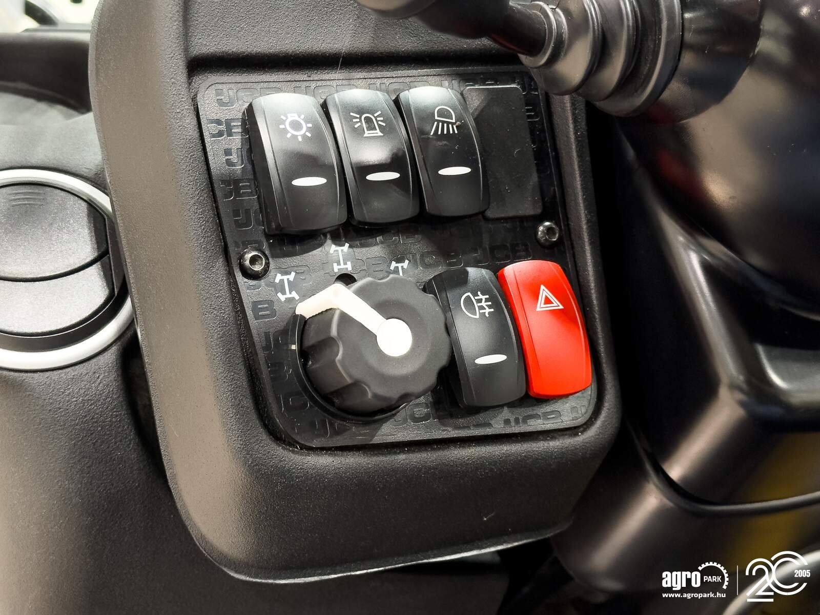 Teleskopstapler des Typs JCB 535-95, Gebrauchtmaschine in Csengele (Bild 21)