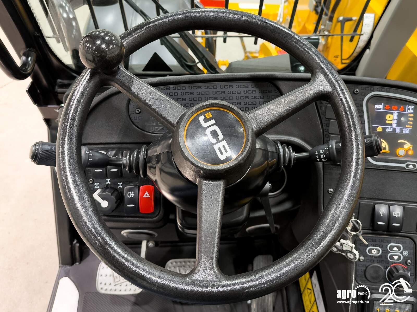 Teleskopstapler des Typs JCB 535-95, Gebrauchtmaschine in Csengele (Bild 22)