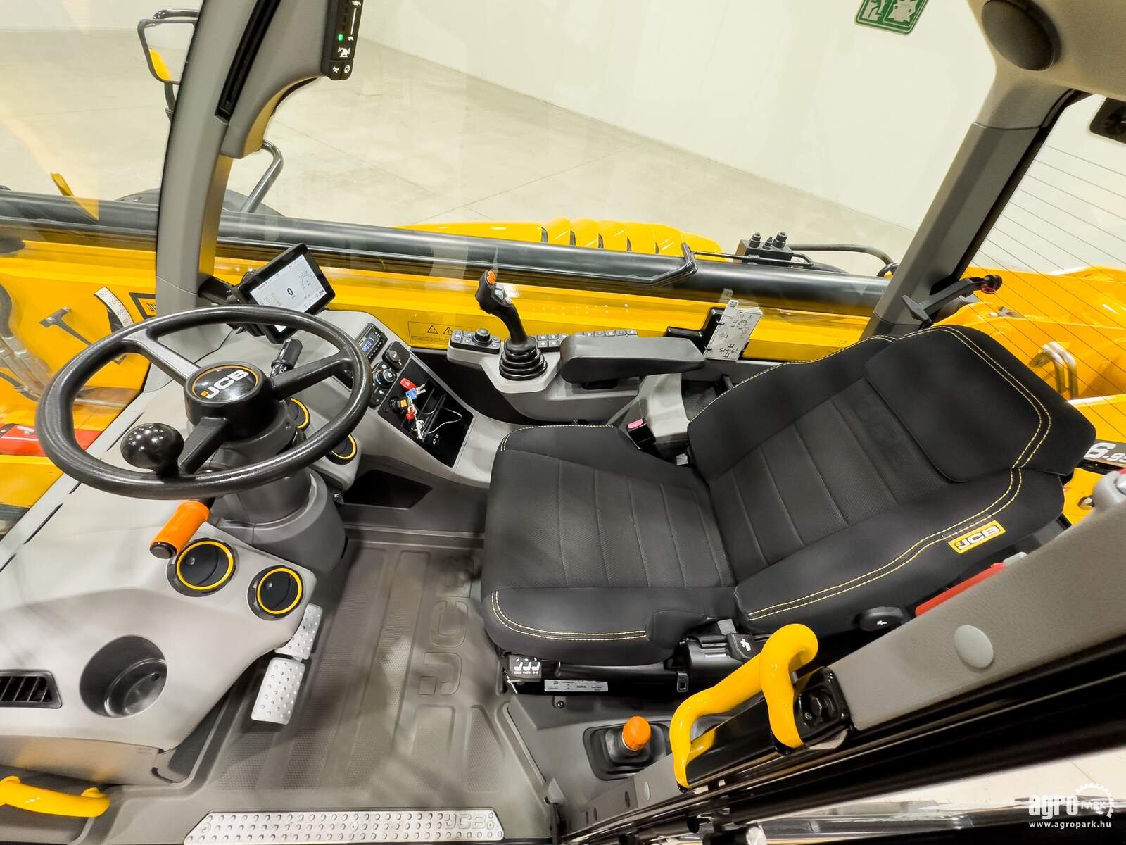 Teleskopstapler des Typs JCB 536-95 Agri Super PS6, Gebrauchtmaschine in Csengele (Bild 8)