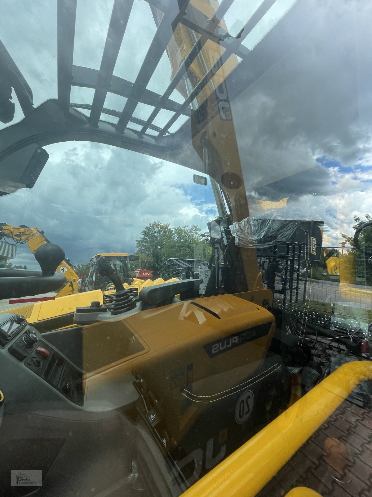 Teleskopstapler des Typs JCB 536-95, Neumaschine in Bad Kötzting (Bild 7)