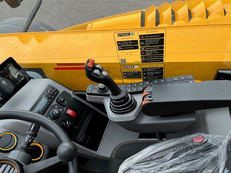 Teleskopstapler des Typs JCB 538-70 AgriXtra, Neumaschine in Domdidier (Bild 4)