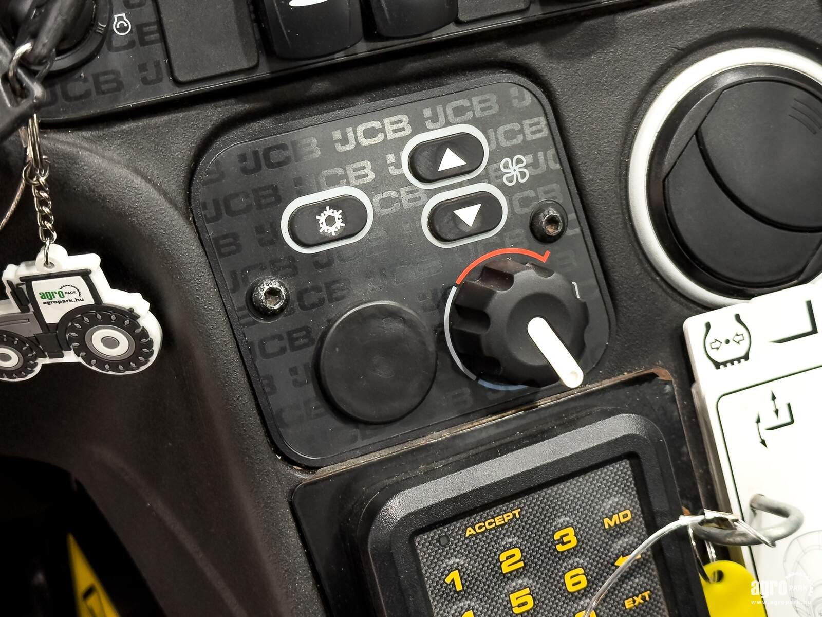 Teleskopstapler del tipo JCB 540-170 Sway 17 m lifting height, 4.000 kg capacity, Joystick, air conditioner, pallet forks, Sway, hydraulic fork positioner, Gebrauchtmaschine In Csengele (Immagine 19)