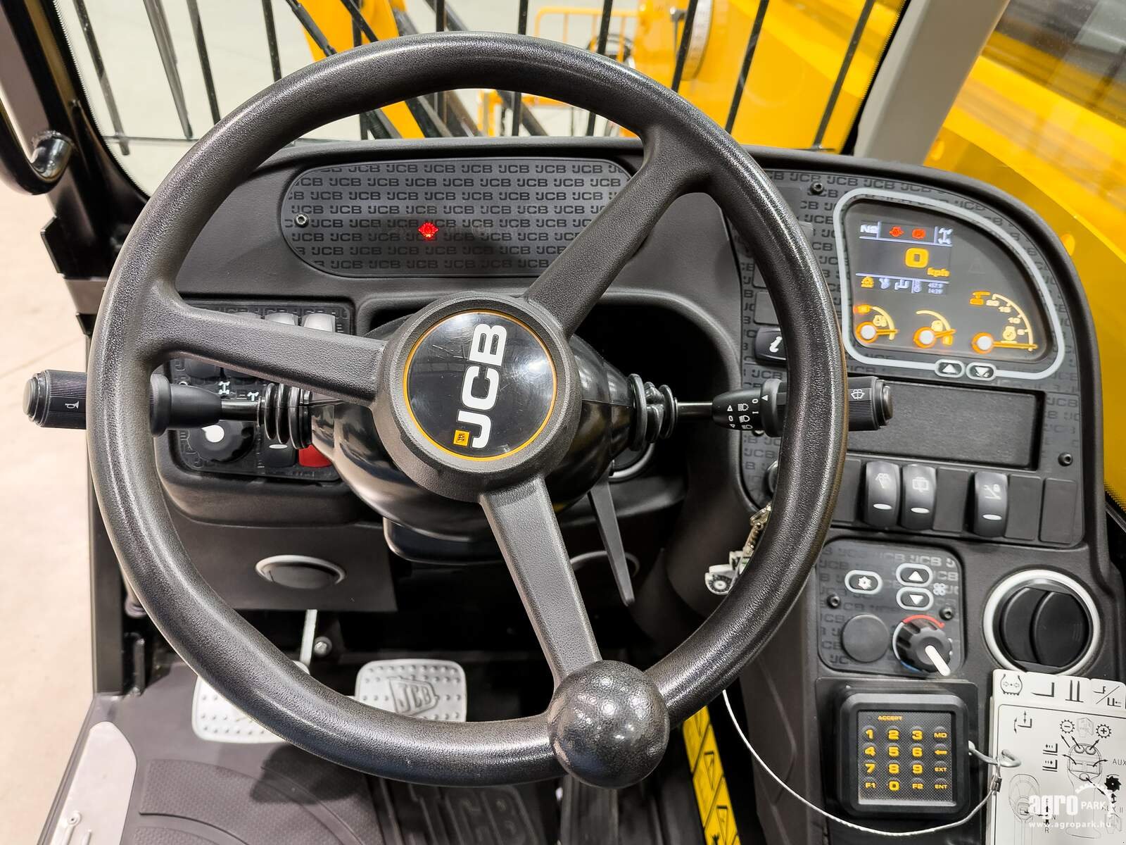 Teleskopstapler a típus JCB 540-170 Sway 17 m lifting height, 4.000 kg capacity, Joystick, air conditioner, pallet forks, Sway, hydraulic fork positioner, Gebrauchtmaschine ekkor: Csengele (Kép 24)