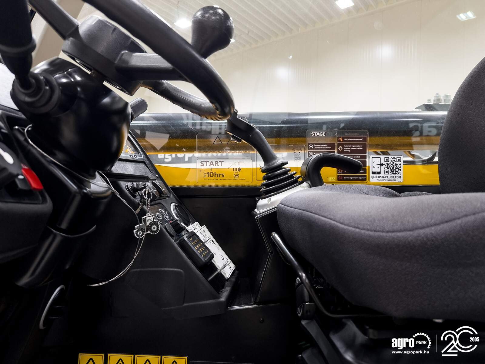 Teleskopstapler typu JCB 540-170 Sway telehandler, Joystick, air con, hydraulic shifting of the pallet forks, Gebrauchtmaschine v Csengele (Obrázek 13)