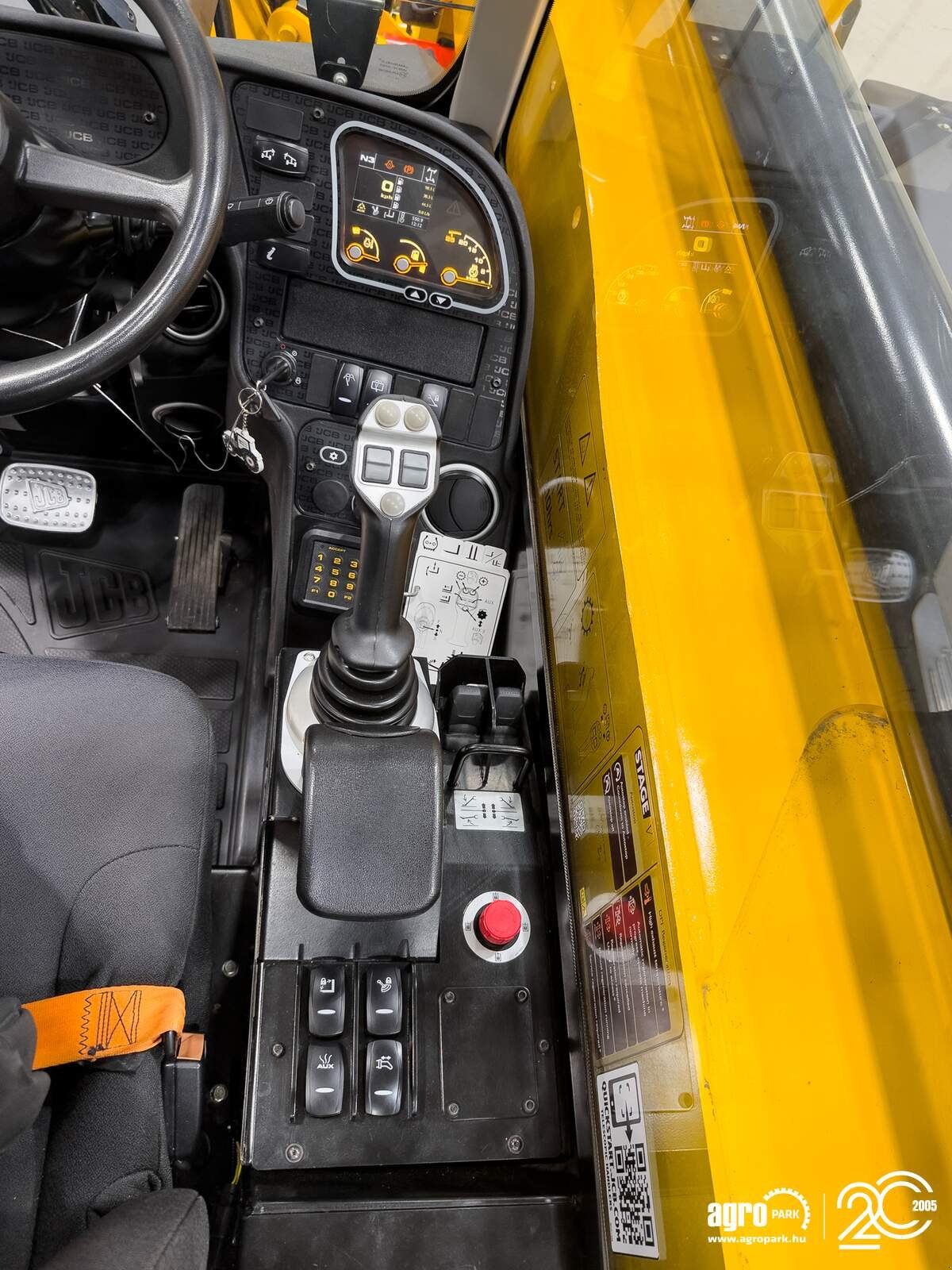 Teleskopstapler typu JCB 540-170 Sway telehandler, Joystick, air con, hydraulic shifting of the pallet forks, Gebrauchtmaschine v Csengele (Obrázek 15)