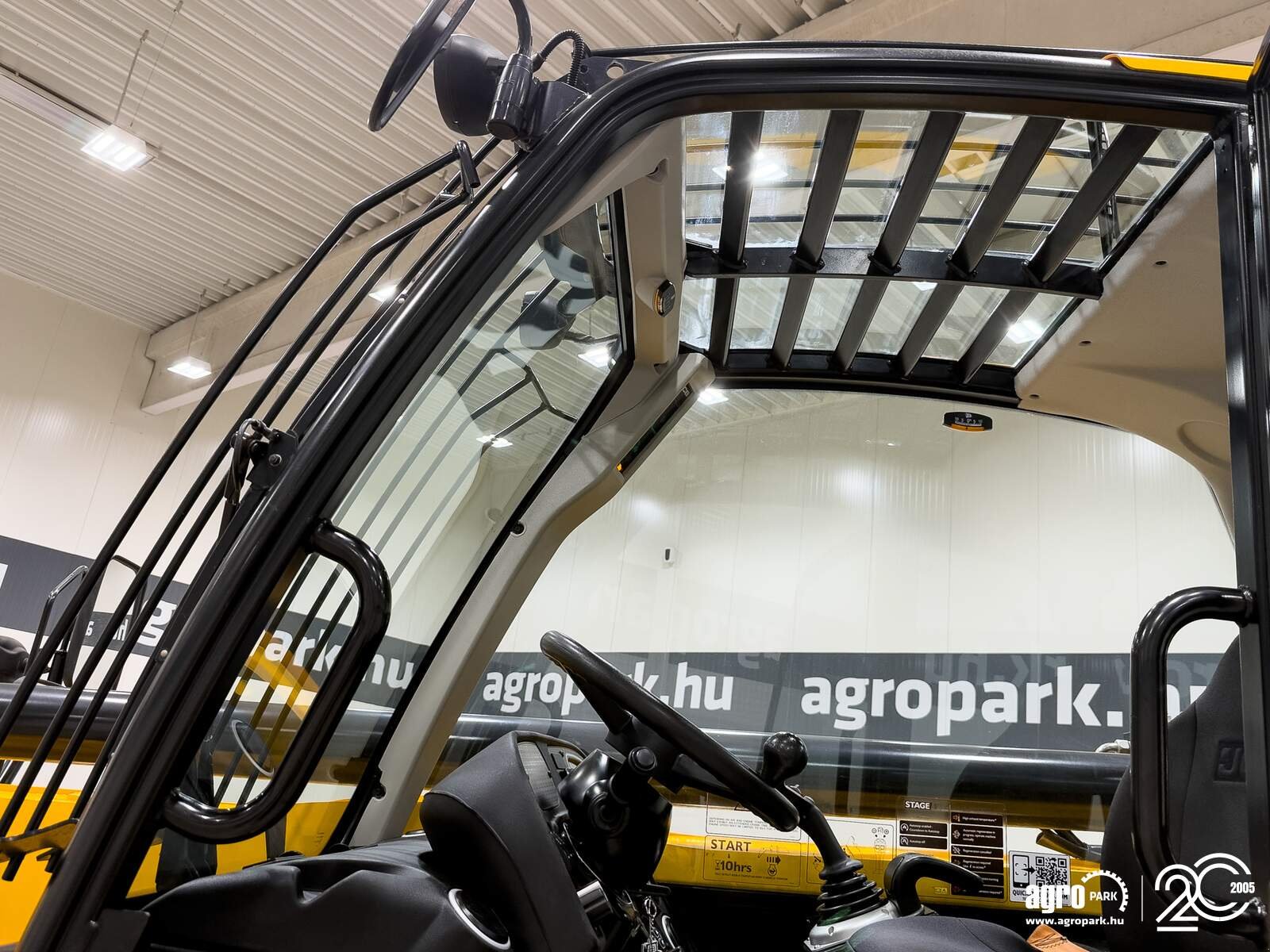 Teleskopstapler typu JCB 540-170 Sway telehandler, Joystick, air con, hydraulic shifting of the pallet forks, Gebrauchtmaschine v Csengele (Obrázek 29)