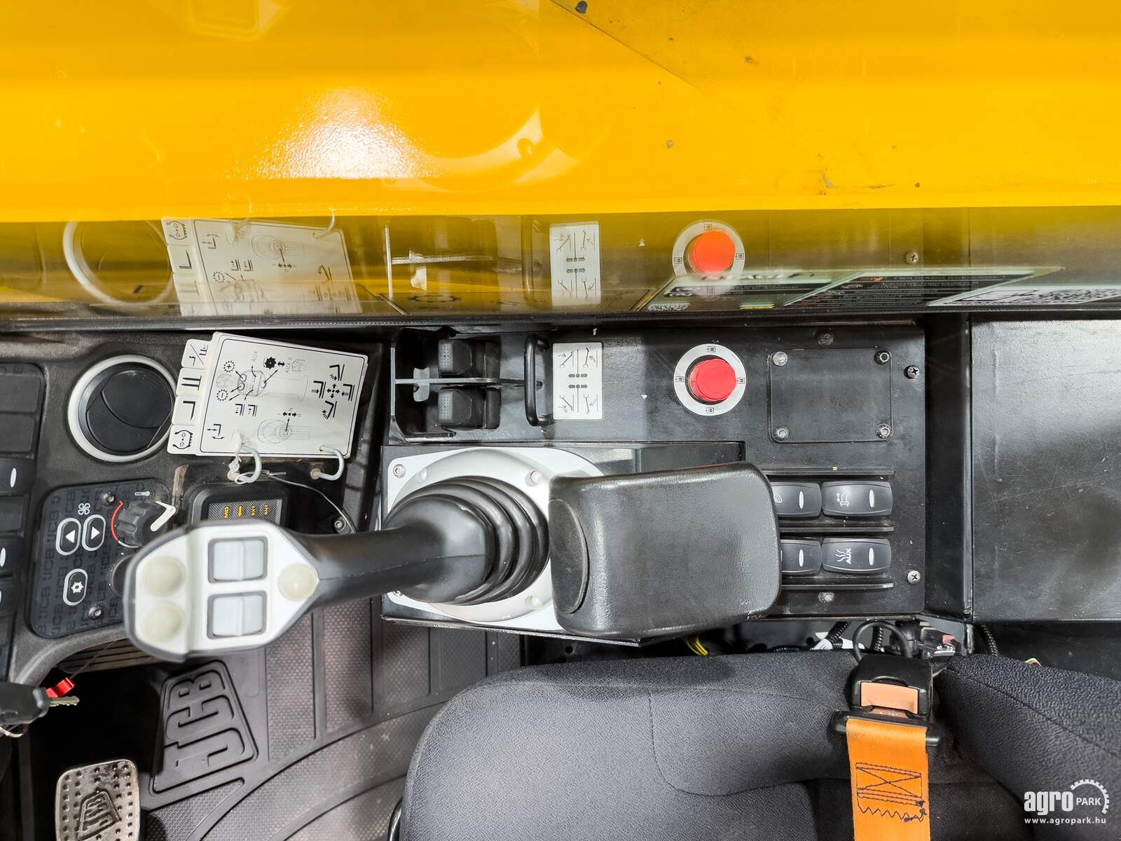 Teleskopstapler of the type JCB 540-170 Sway telehandler, Joystick, air con, hydraulic shifting of the pallet forks, Gebrauchtmaschine in Csengele (Picture 9)
