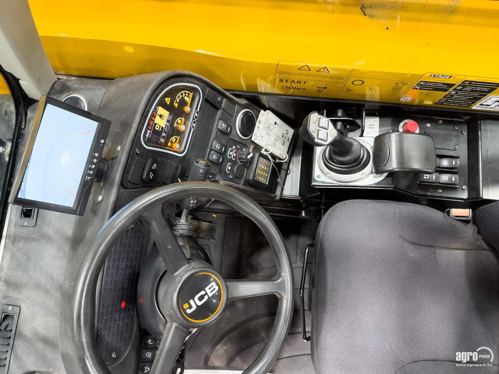 Teleskopstapler of the type JCB 540-170 Sway telehandler, Joystick, air con, hydraulic shifting of the pallet forks, Gebrauchtmaschine in Csengele (Picture 16)