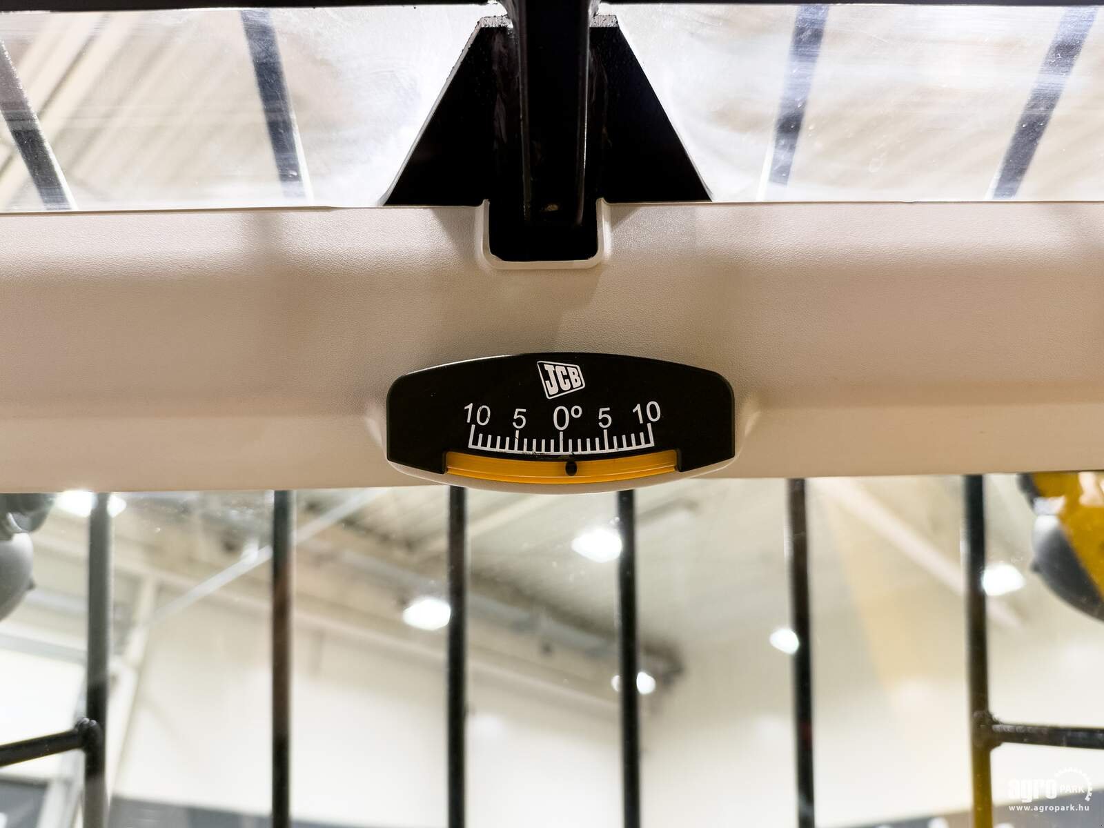 Teleskopstapler of the type JCB 540-170 Sway telehandler, Joystick, air con, hydraulic shifting of the pallet forks, Gebrauchtmaschine in Csengele (Picture 27)