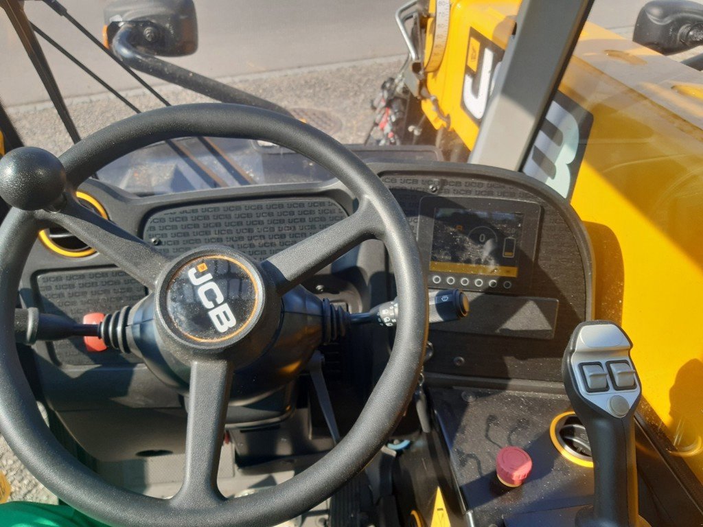 Teleskopstapler du type JCB Sonstiges, Ausstellungsmaschine en Hindelbank (Photo 2)