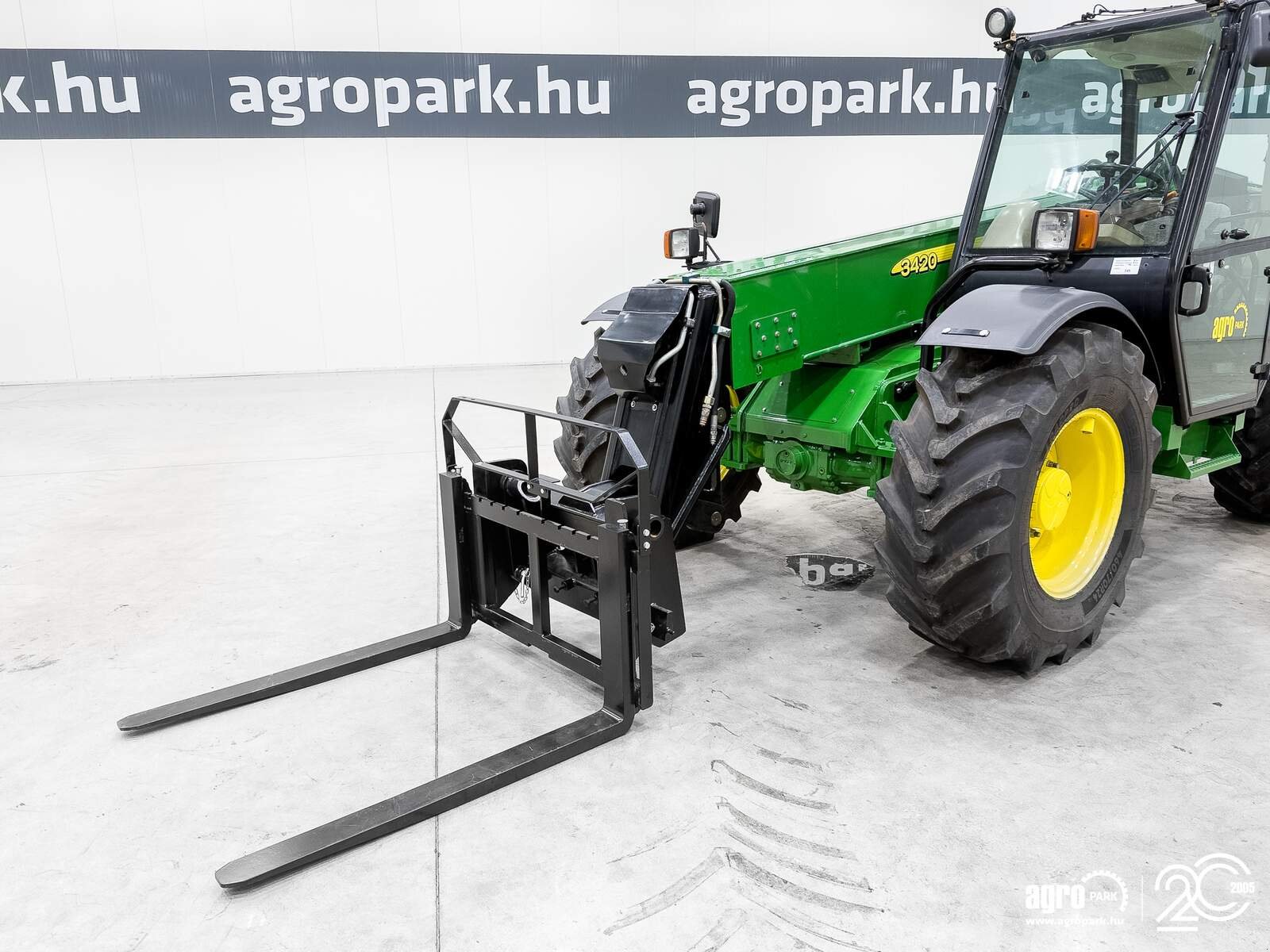 Teleskopstapler van het type John Deere 3420, Gebrauchtmaschine in Csengele (Foto 28)