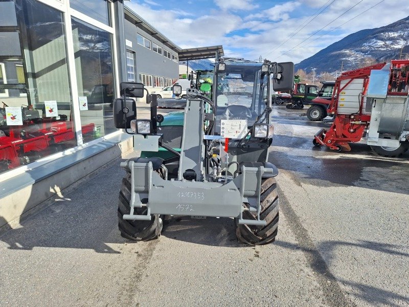 Teleskopstapler des Typs Kramer KT 144 KT144, Neumaschine in Susten (Bild 3)