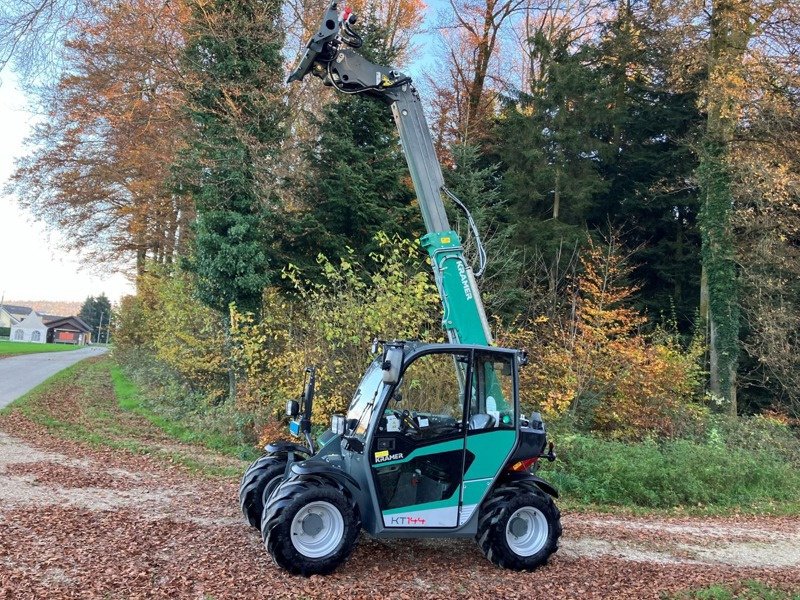 Teleskopstapler des Typs Kramer KT 144, Ausstellungsmaschine in Schwarzhäusern (Bild 5)