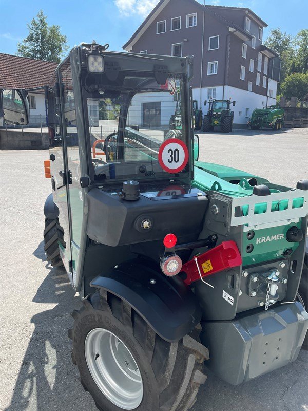 Teleskopstapler des Typs Kramer KT 144, Neumaschine in Eichberg (Bild 8)