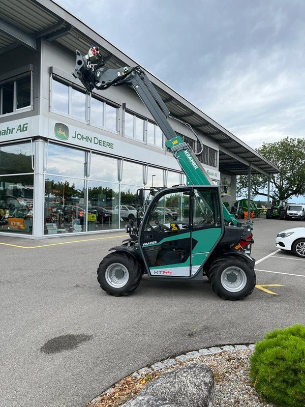 Teleskopstapler des Typs Kramer KT 144, Neumaschine in Lengnau (Bild 1)