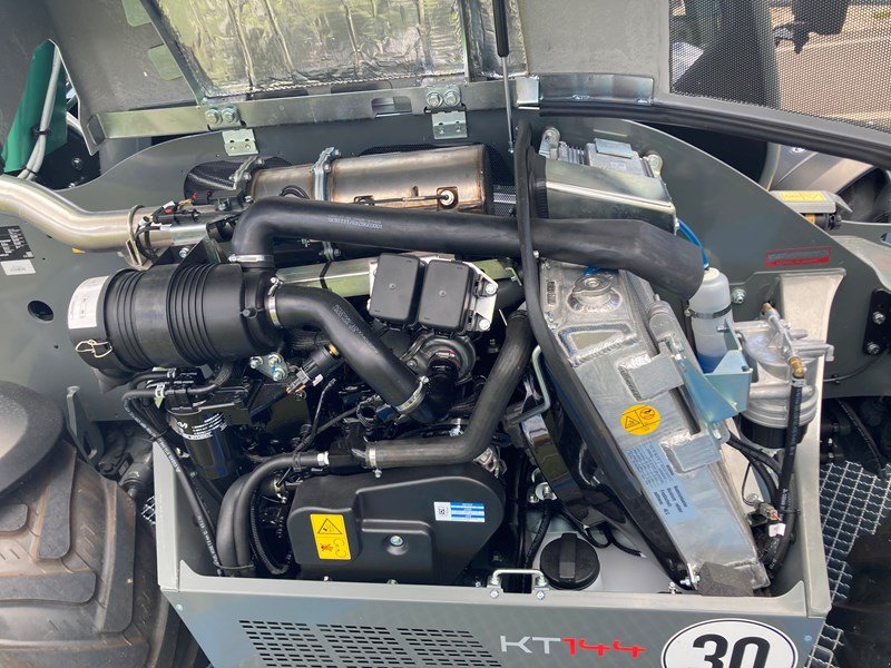 Teleskopstapler des Typs Kramer KT 144, Neumaschine in Chavornay (Bild 5)