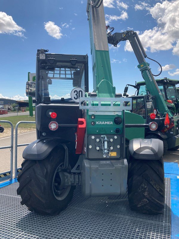 Teleskopstapler des Typs Kramer KT 144, Neumaschine in Chavornay (Bild 3)