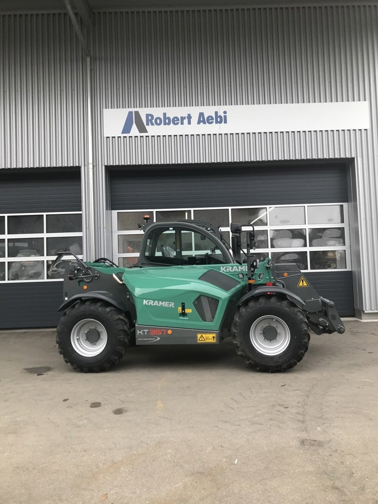 Teleskopstapler tip Kramer KT 356, Ausstellungsmaschine in Henau (Poză 1)