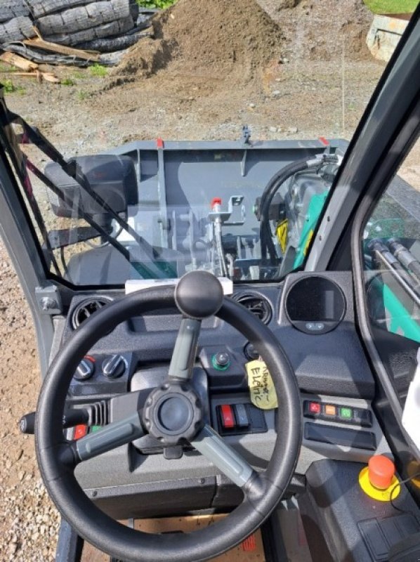 Teleskopstapler a típus Kramer KT144e, Ausstellungsmaschine ekkor: Regensdorf (Kép 4)