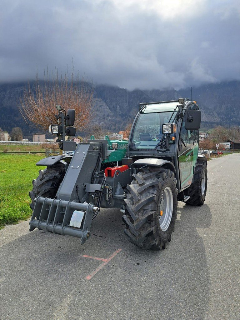 Teleskopstapler des Typs Kramer KT276, Neumaschine in Landquart (Bild 1)
