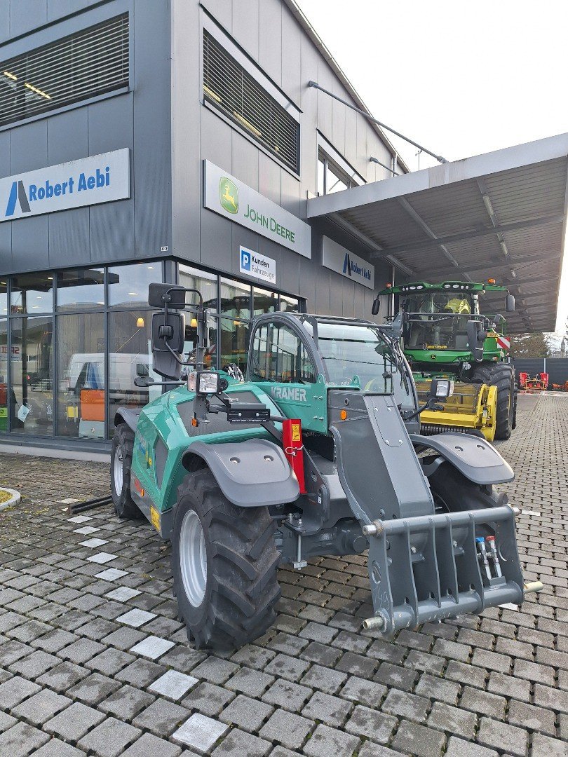 Teleskopstapler des Typs Kramer KT356, Ausstellungsmaschine in Ersingen (Bild 7)