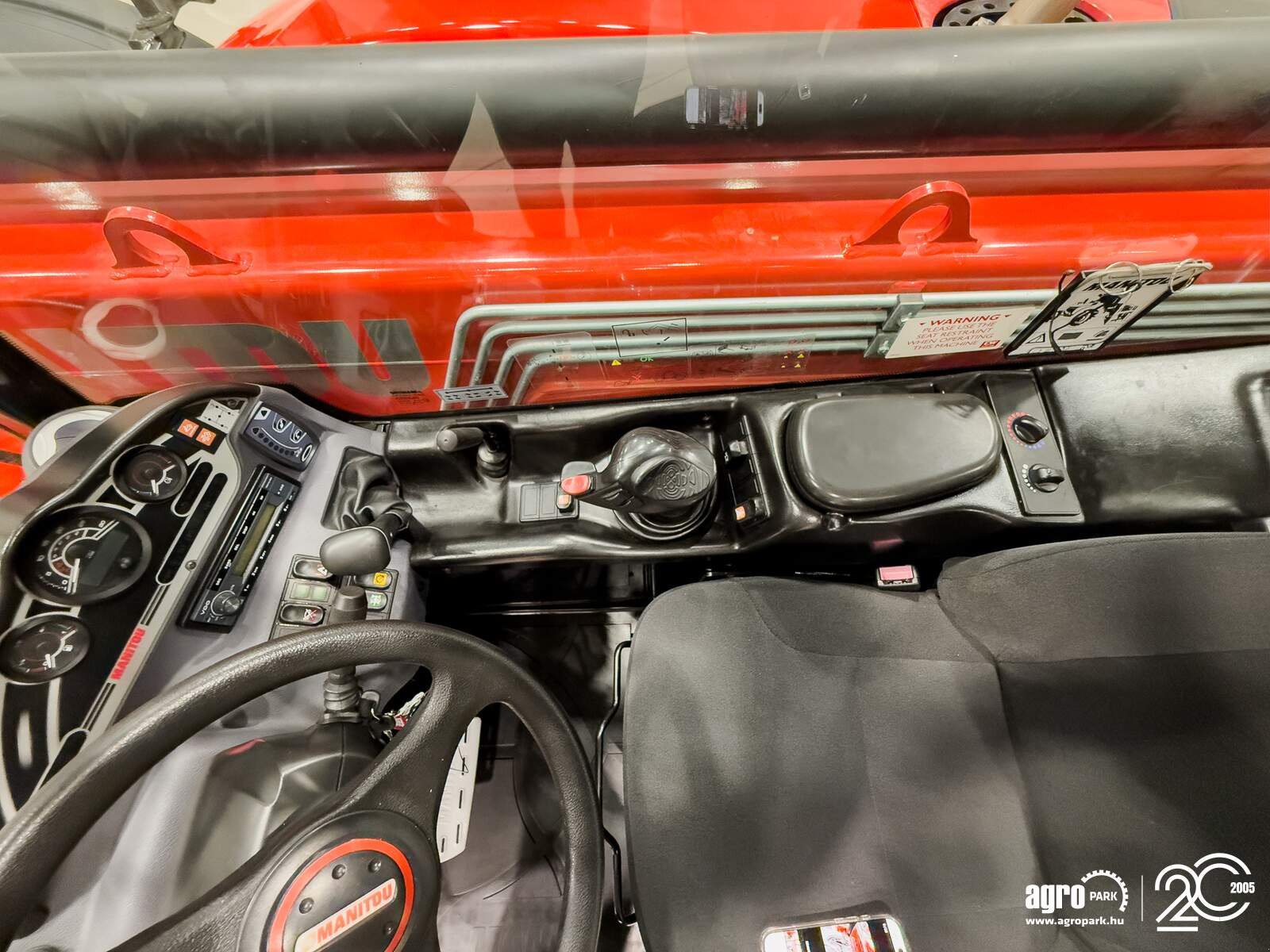 Teleskopstapler of the type Manitou MT 933, Gebrauchtmaschine in Csengele (Picture 9)