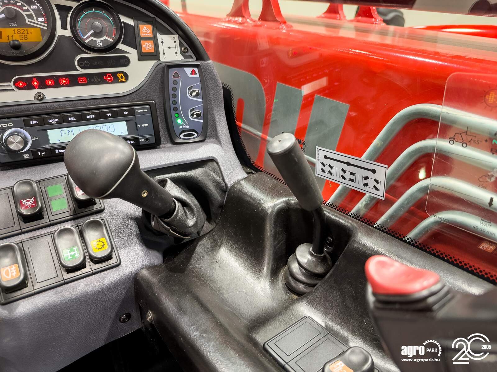 Teleskopstapler of the type Manitou MT 933, Gebrauchtmaschine in Csengele (Picture 18)