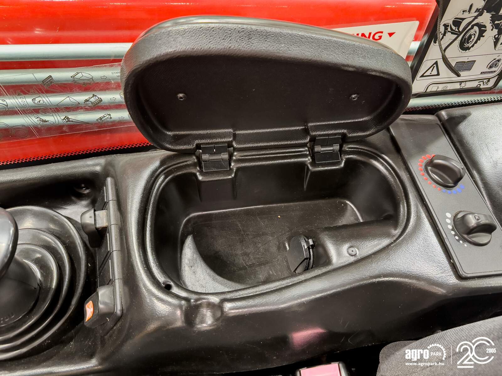 Teleskopstapler of the type Manitou MT 933, Gebrauchtmaschine in Csengele (Picture 21)