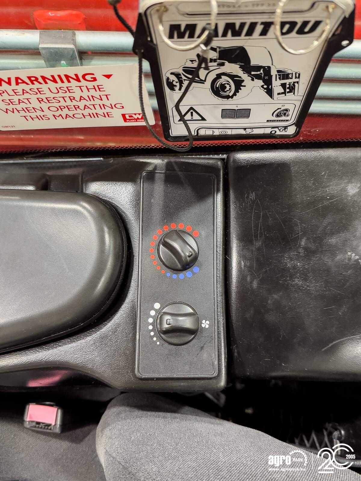 Teleskopstapler of the type Manitou MT 933, Gebrauchtmaschine in Csengele (Picture 22)