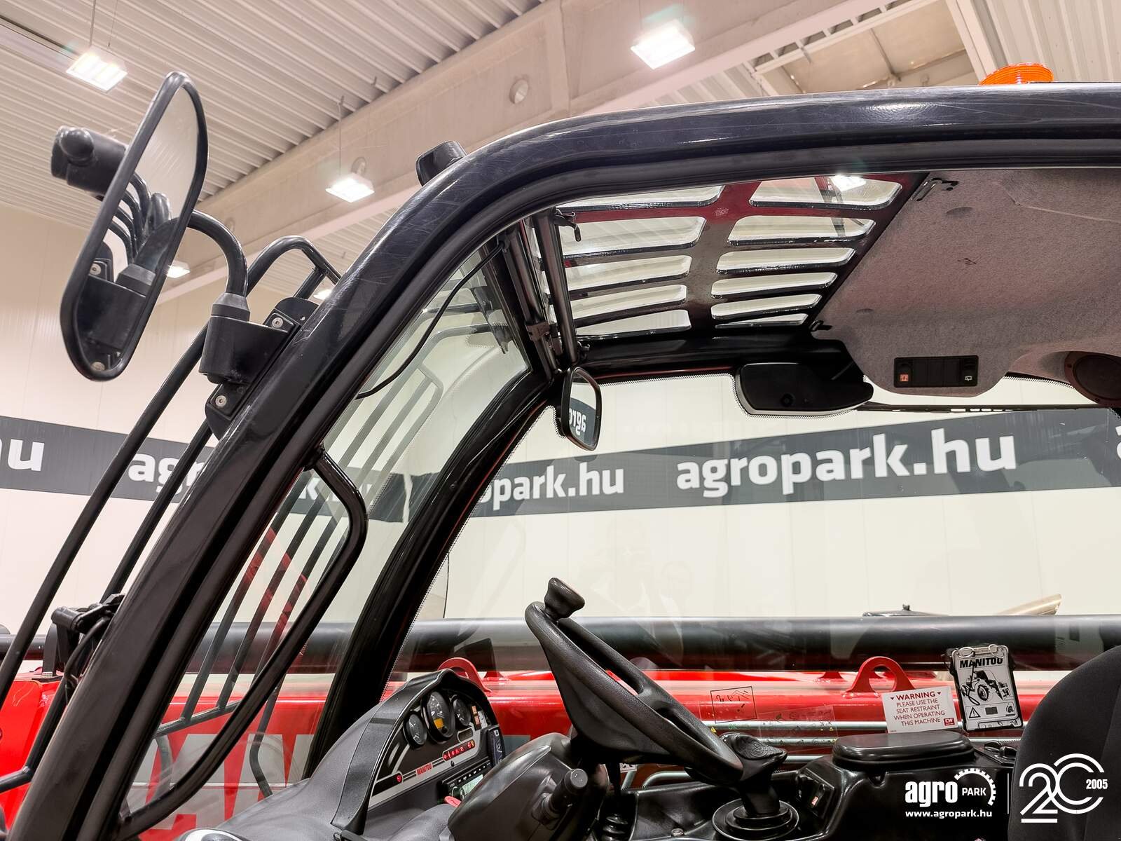 Teleskopstapler of the type Manitou MT 933, Gebrauchtmaschine in Csengele (Picture 28)