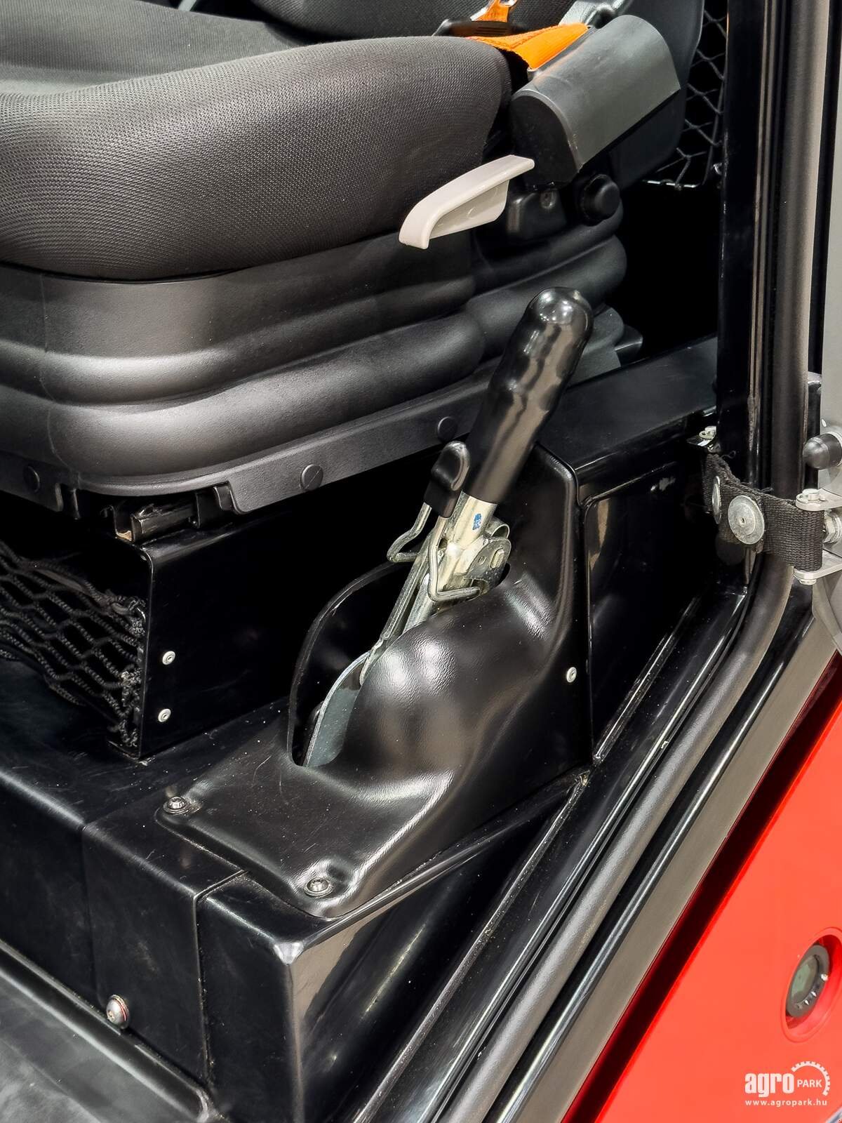 Teleskopstapler типа Manitou MT933, Gebrauchtmaschine в Csengele (Фотография 11)