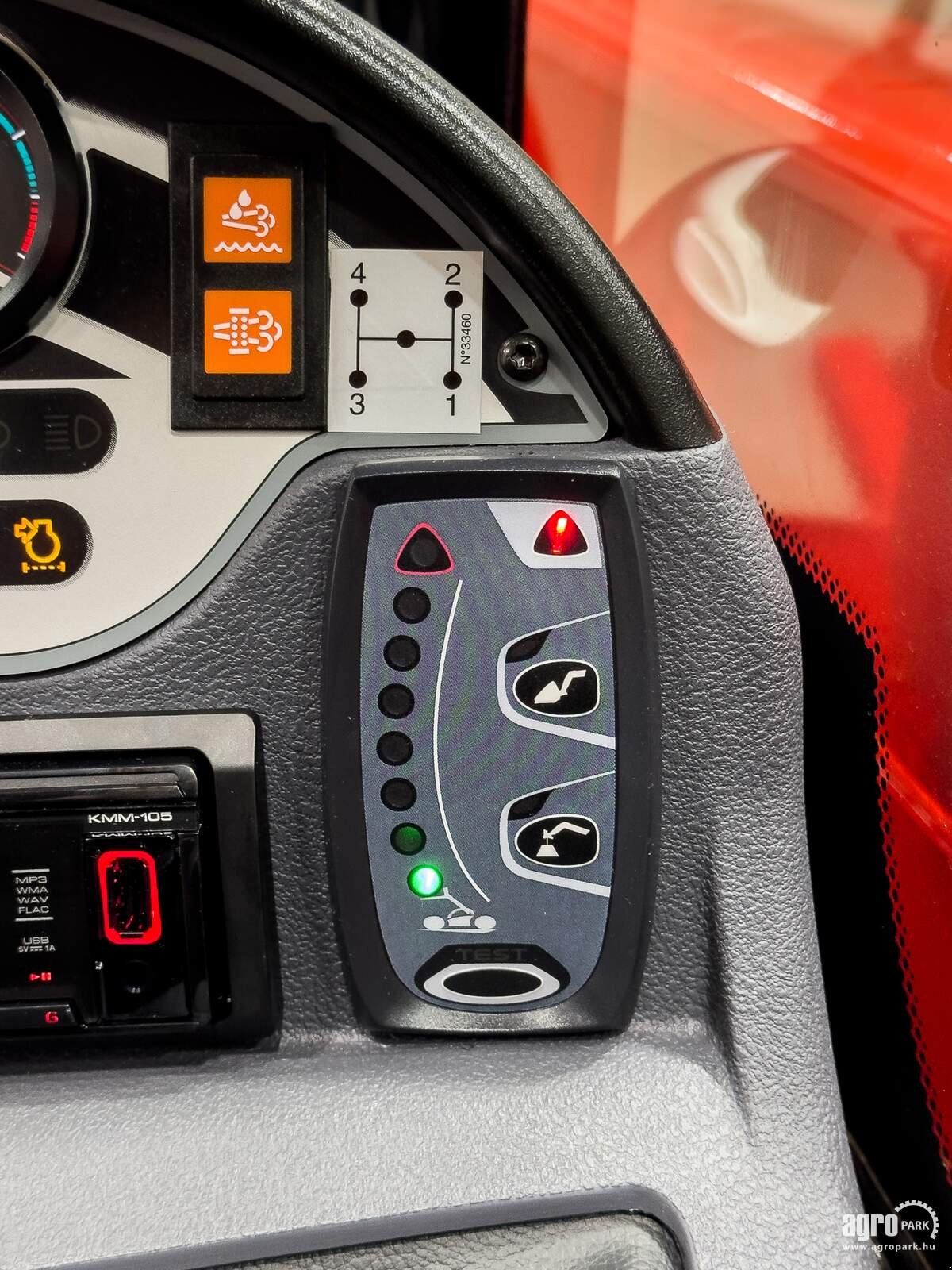 Teleskopstapler типа Manitou MT933, Gebrauchtmaschine в Csengele (Фотография 19)