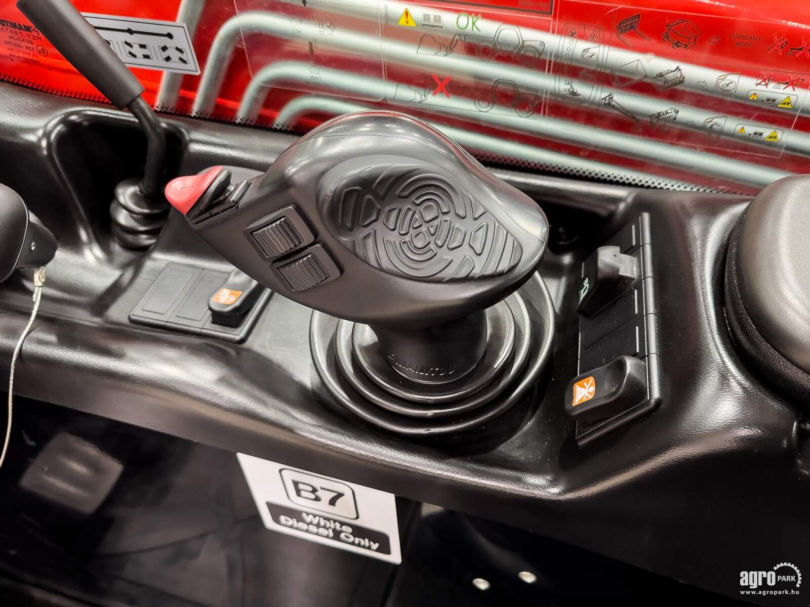 Teleskopstapler типа Manitou MT933, Gebrauchtmaschine в Csengele (Фотография 22)