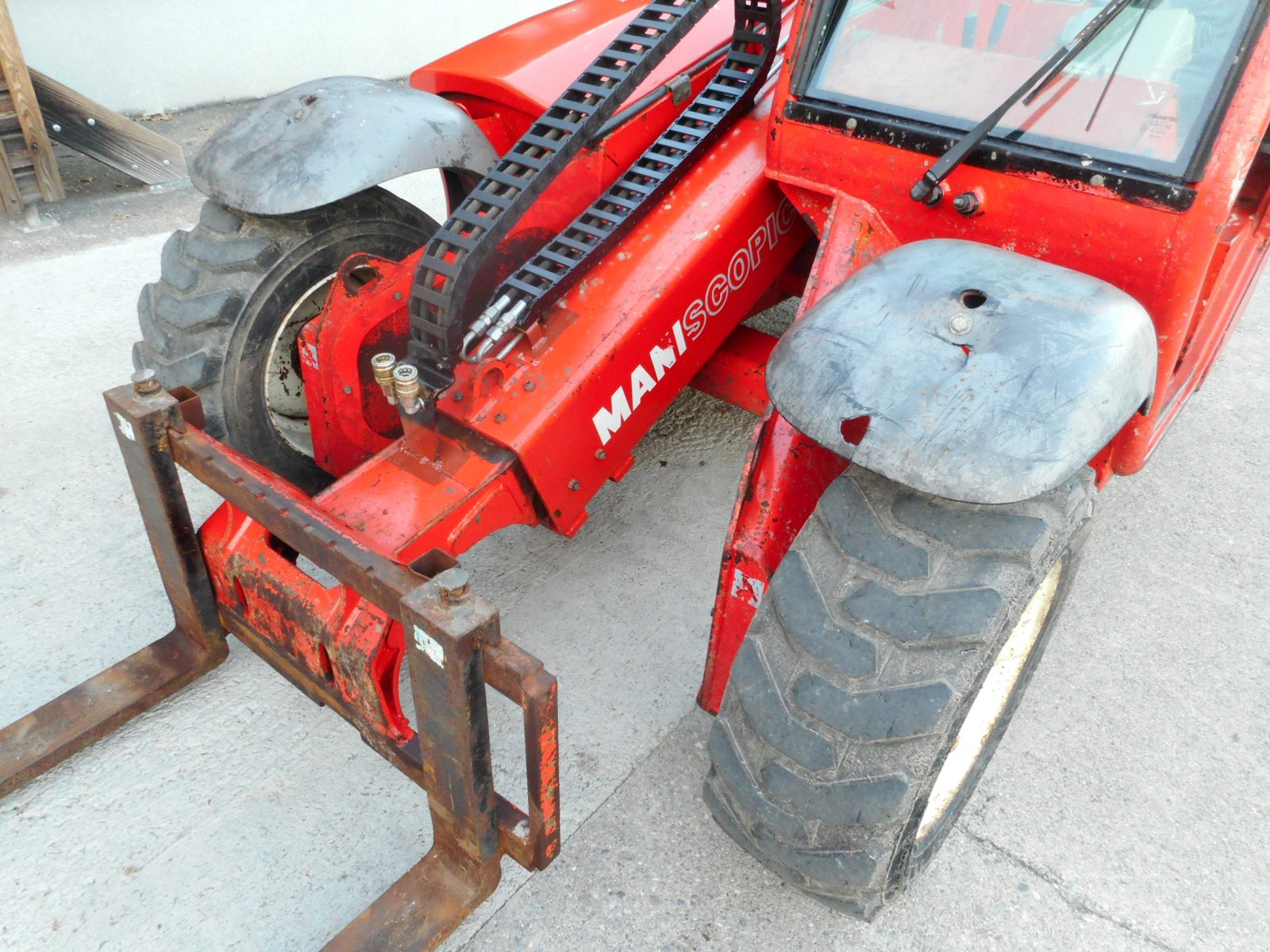 Teleskopstapler des Typs Manitou SLT415E, Gebrauchtmaschine in St. Nikolai ob Draßling (Bild 10)