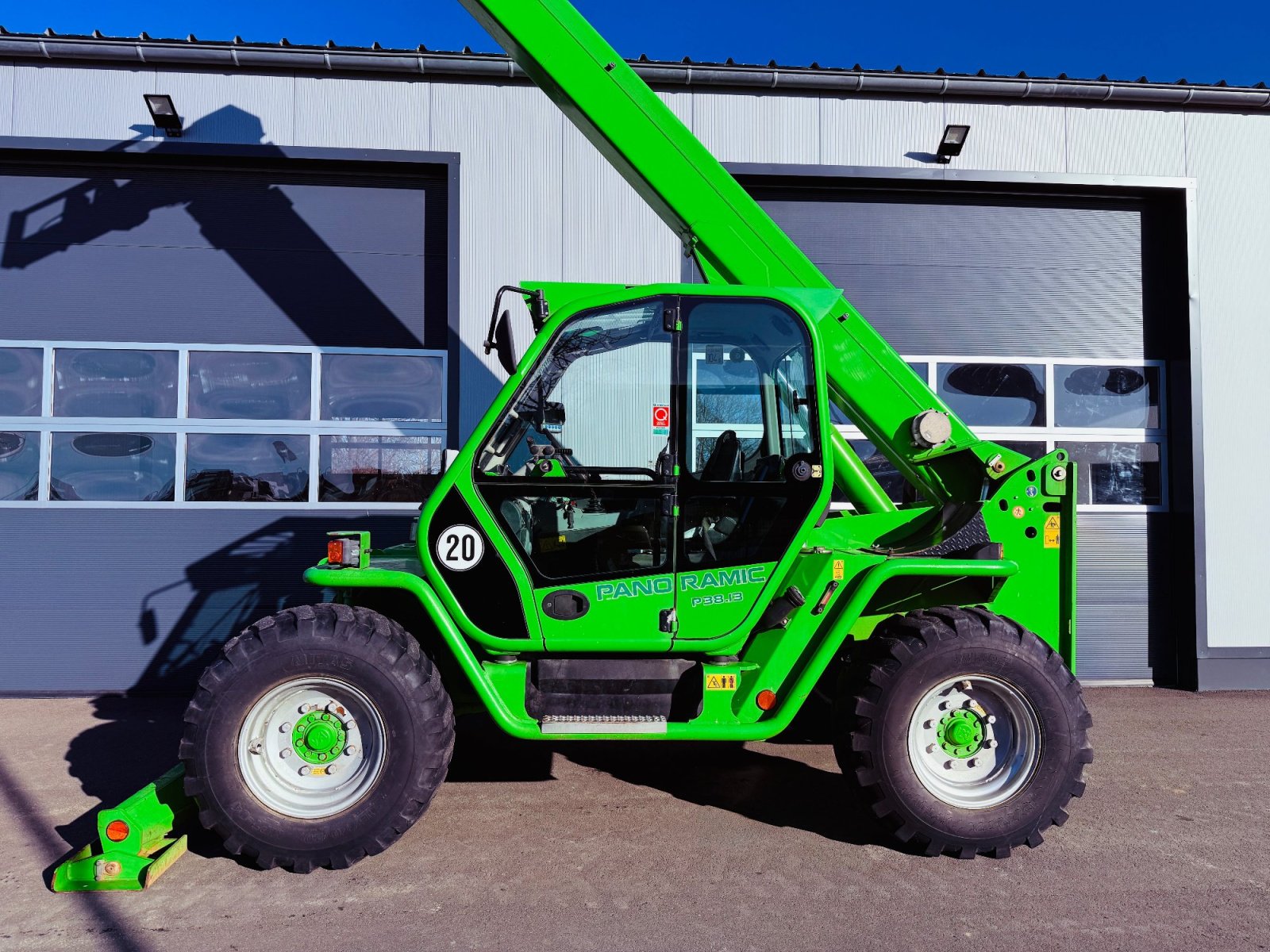 Teleskopstapler van het type Merlo P38.13 - 1. HAND, Gebrauchtmaschine in Falkenstein (Foto 1)