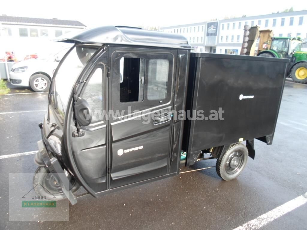 Teleskopstapler des Typs Sonstige E-TUK TUK MIT KABINE UND KASTEN, Neumaschine in Ottensheim (Bild 2)
