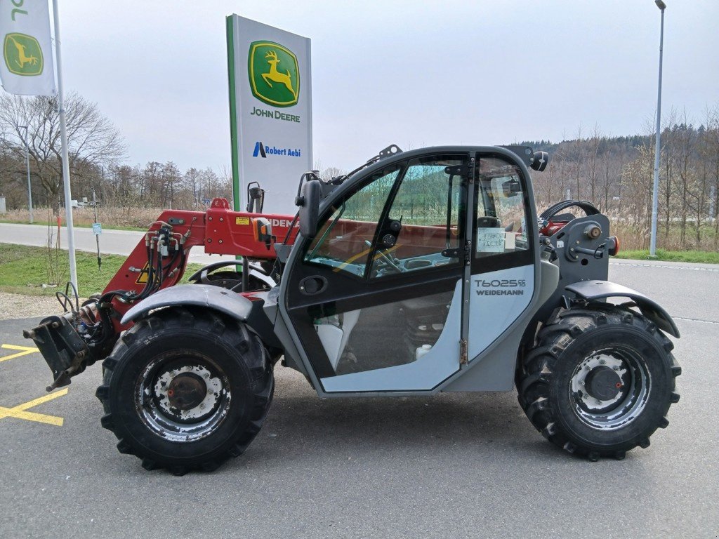 Teleskopstapler от тип Weidemann  T6025, Gebrauchtmaschine в Lengnau (Снимка 2)