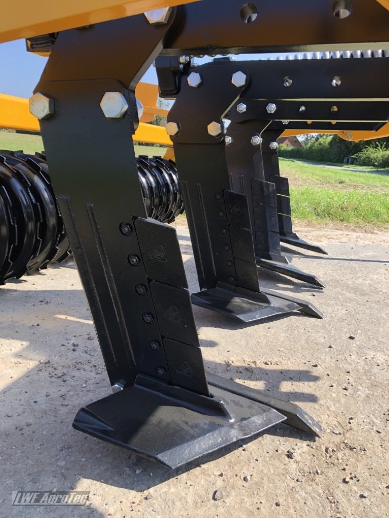 Tiefenlockerer des Typs Agrisem Cultiplow SR, Neumaschine in Römstedt (Bild 13)